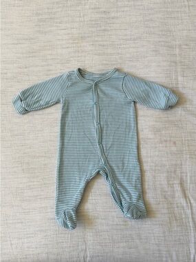 Oliver & Rain Organic Cotton Striped Light Blue Footed One-Piece Baby Sleeper
